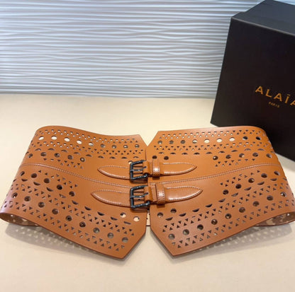 💙 ALAIA 💙
💙*Super Master*💙
💙*With original box*💙
380 dhs💓

Zain281
♥️♥️♥️