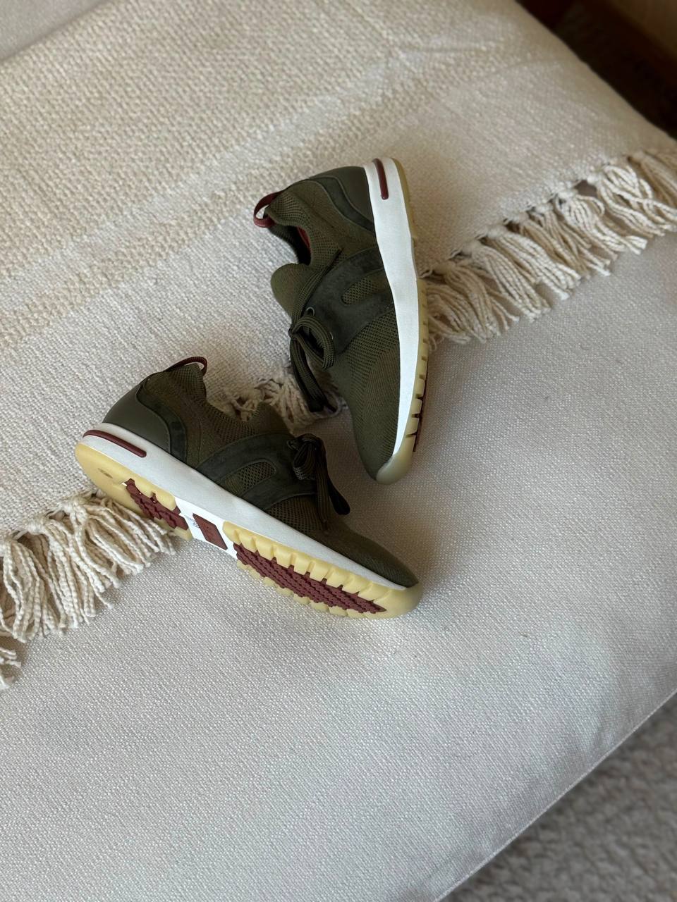 Loro Piana
Super Master
Size 36 to 41
450 dhs💛

Zain288
♥️♥️♥️