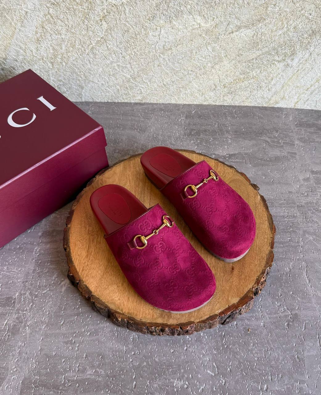 Gucci 
SuperMaster Quality 💯
450 dhs✅
Size: 36-41💥

Zain171
♥️♥️♥️