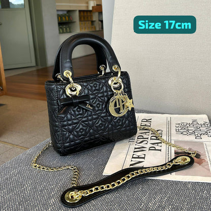 Dior

Good quality 

with box 
130 dhs🇦🇪🇦🇪🇦🇪

Zain186
♥️♥️