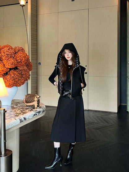 *New collections 💕💕   
260 dhs🪙🌨️
*good  quality  
*Sizes:S M L 
*AVAILABL

Zain231
♥️♥️♥️