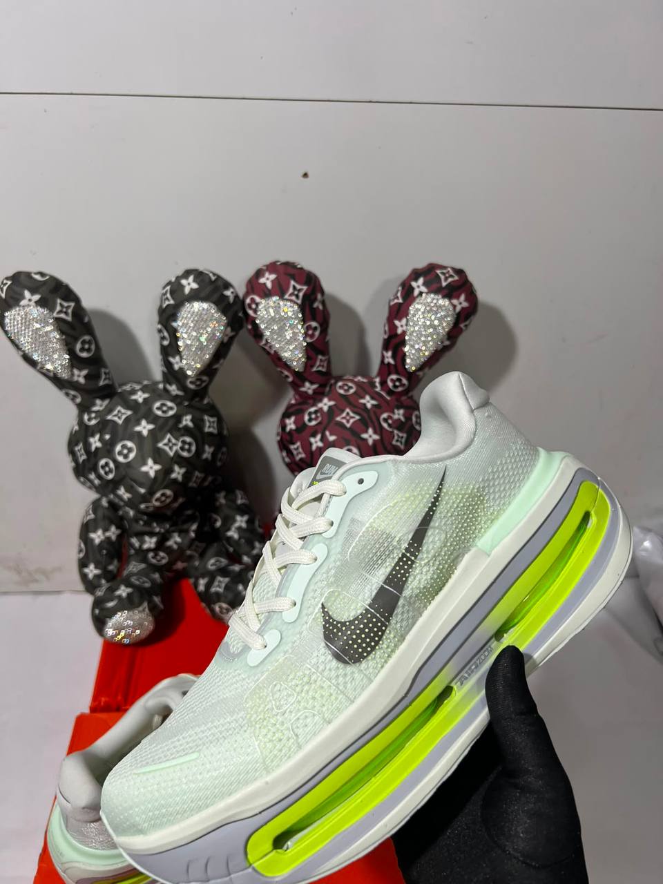 Nike Vomero Premium distinct green
New Arrivals 🤩
40-45 AVAILABLE 😇
230 dhs🇦🇪🇦🇪

Zain242
♥️♥️♥️