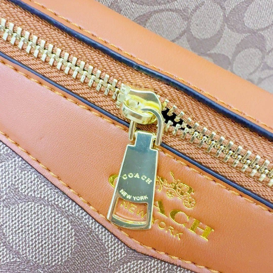 Coach ᴛᴏᴛᴇʙᴀɢ
ᴢɪᴘᴘᴇʀ ᴛʏᴘᴇ
sɪᴢᴇ : 47 x 14 x 27 cm

75 dhs🪙💕

Zain31
♥️♥️♥️