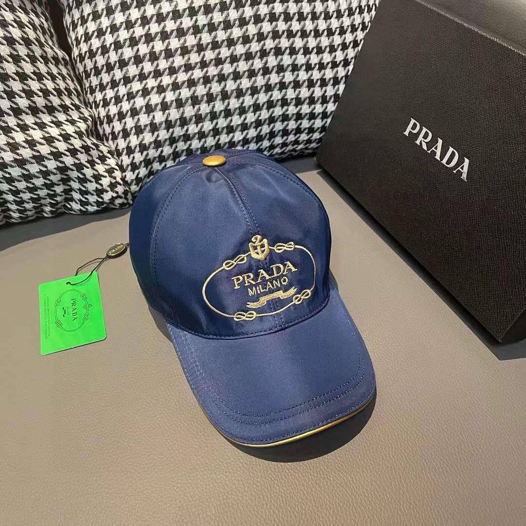 Prada Master Cap 

135 dhs💓 

With Box
🎁🎁🎁

Zain33
♥️♥️♥️