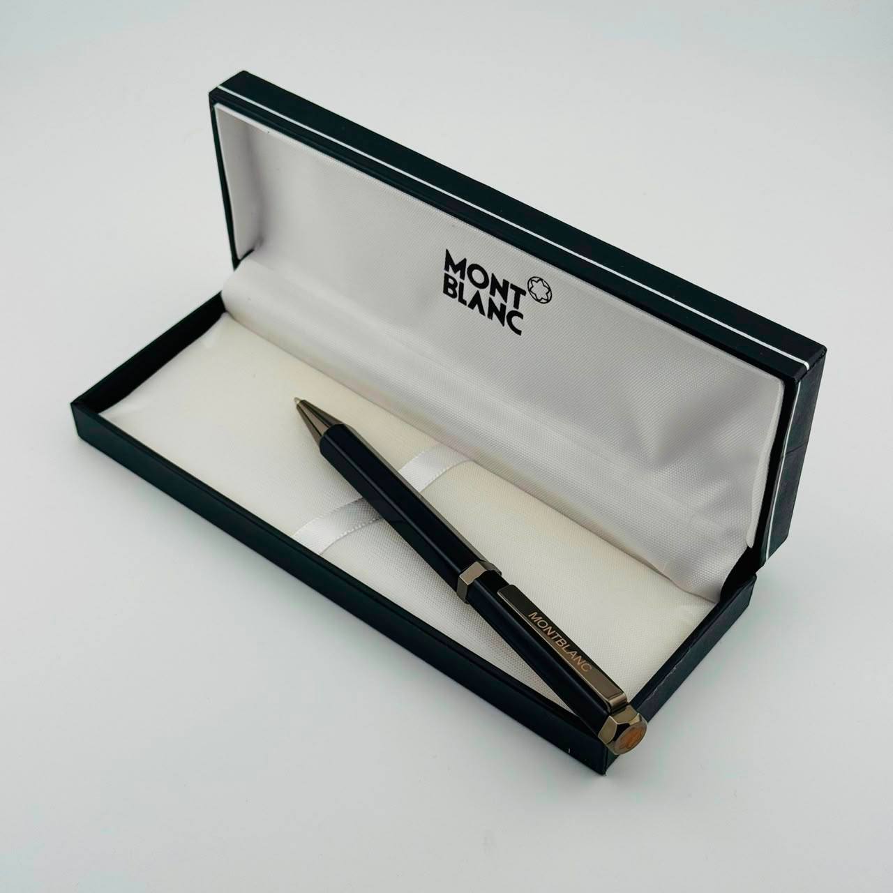 Pen
 
Good quality 

50 DHS🇦🇪🇦🇪

Zain182
♥️♥️♥️