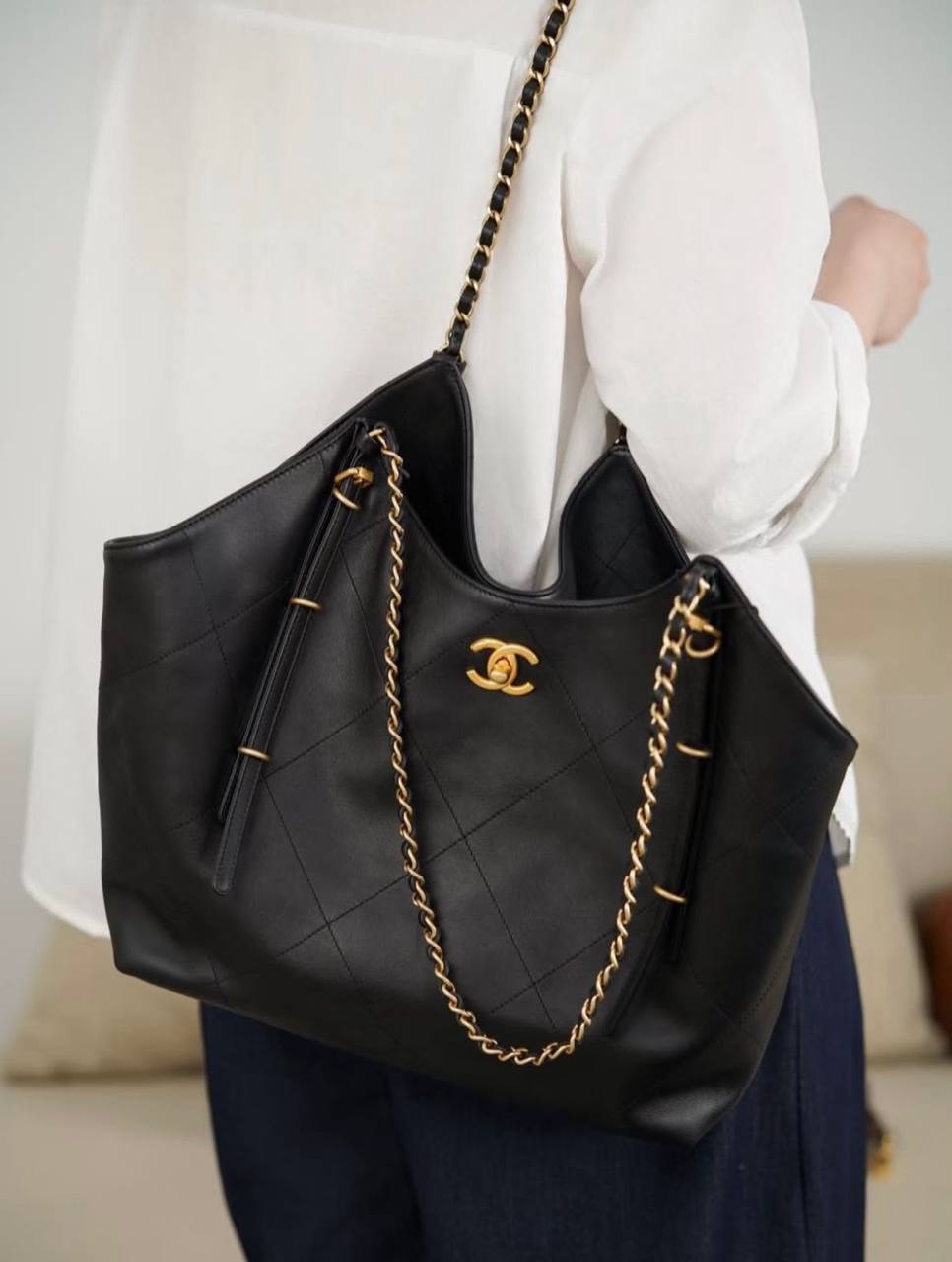 CHANEL 
GOOD QUALITY 
110 dhs🇦🇪🇦🇪

Zain295
♥️♥️♥️