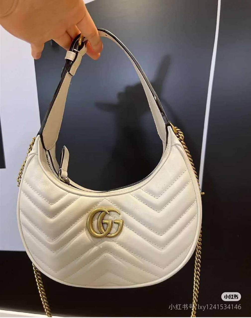 Gucci 
Good Quality 
With Box 
🎁🎁🎁

100 dhs🪙💚

Zain250
♥️♥️♥️