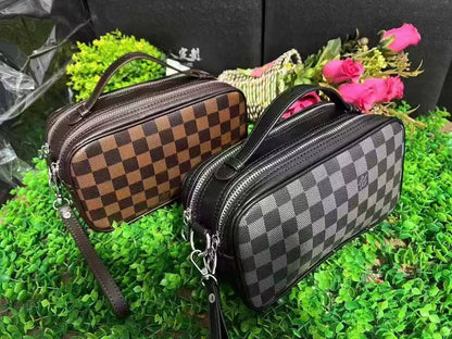 AVAILABLE 

MANS POUCHES 

WITH BOX 
90 dhs🇦🇪🇦🇪

Zain169
♥️♥️♥️