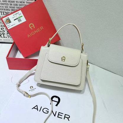 Aigner
100 dhs💓

High-quality 

in box🎁🎁🎁

Zain35
♥️♥️♥️