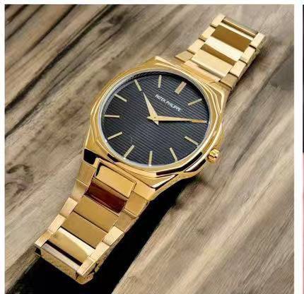 PATEK PHILIPPE SLIM MEN
*GOOD QUALITY*
*WEIGHT LESS CHAIN*
120 dhs💓
*BATTERY*

Zain29
♥️♥️♥️