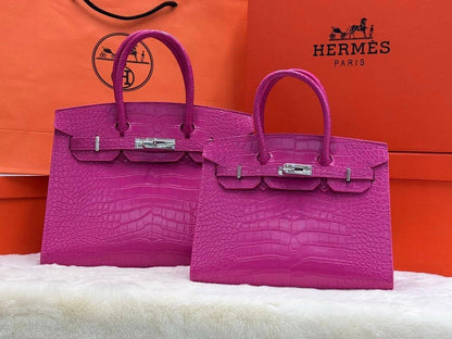 HERMES 🆕
VERY GOOD QUALITY 💯
25 CM  100 DHS✅
30 CM  120 DHS✅

Zain28
♥️♥️♥️