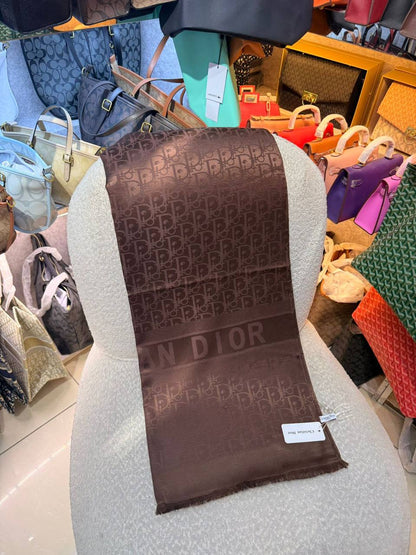 Cotton scarf
45 dhs✅

Zain92
♥️♥️♥️
