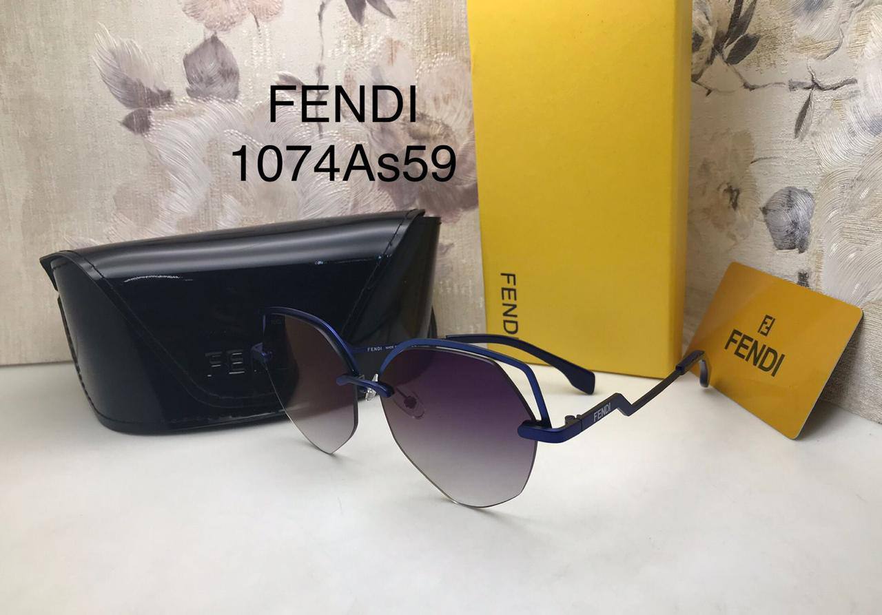 Fendi
master quality 
180 dhs💓

Zain126
