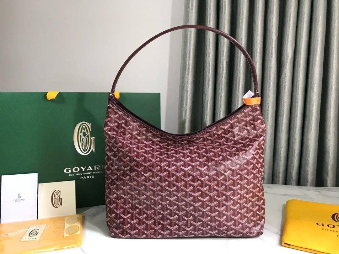 Goyard
33*26*14cm
110 dhs✅

Zain17
♥️♥️♥️