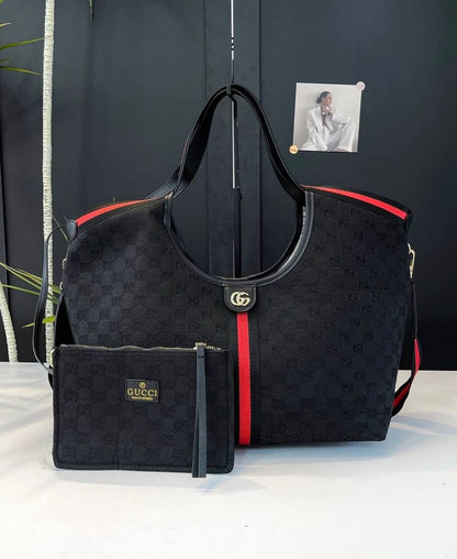Gucci
105 dhs💓
size：big
Good quality

Zain35
♥️♥️♥️