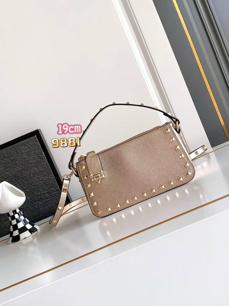 Valentino
Master✅✅
250 dhs🇦🇪🇦🇪

Zain141
♥️♥️♥️