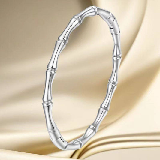 Gucci bamboo s. Steel bangle Non tarnish. 
30 dhs✅

Zain243
♥️♥️♥️