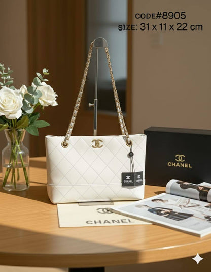 CHANEL ʜᴏʙᴏ ᴛᴏᴛᴇʙᴀɢ
sʜᴏᴜʟᴅᴇʀ ʙᴀɢ
ɢʀᴀɪɴᴇᴅ ᴄᴀʟғsᴋɪɴ
ɢʟᴏssʏ ʟᴇᴀᴛʜᴇʀ
ɢᴏʟᴅ ᴄʜᴀɪɴ ʙᴇʟᴛ
ɢᴏʟᴅ ʜᴀʀᴅᴡᴀʀᴇ
sɪᴢᴇ : 31 cm
ᴡɪᴛʜ BOX
🎁🎁🎁

80 dhs❣️

Zain31
♥️♥️♥️