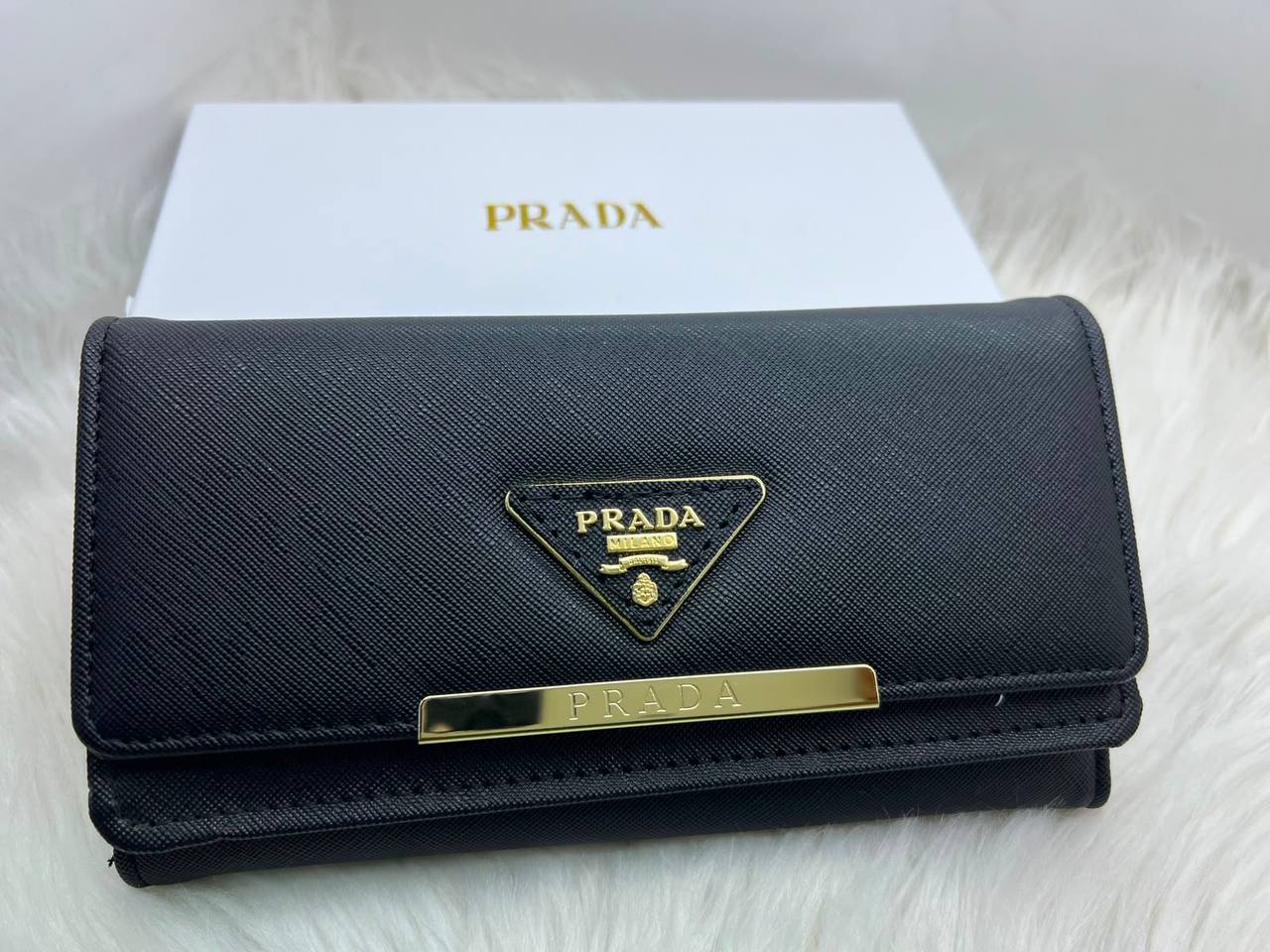 Wallets
45 dhs🇦🇪🇦🇪

Zain182
♥️♥️♥️