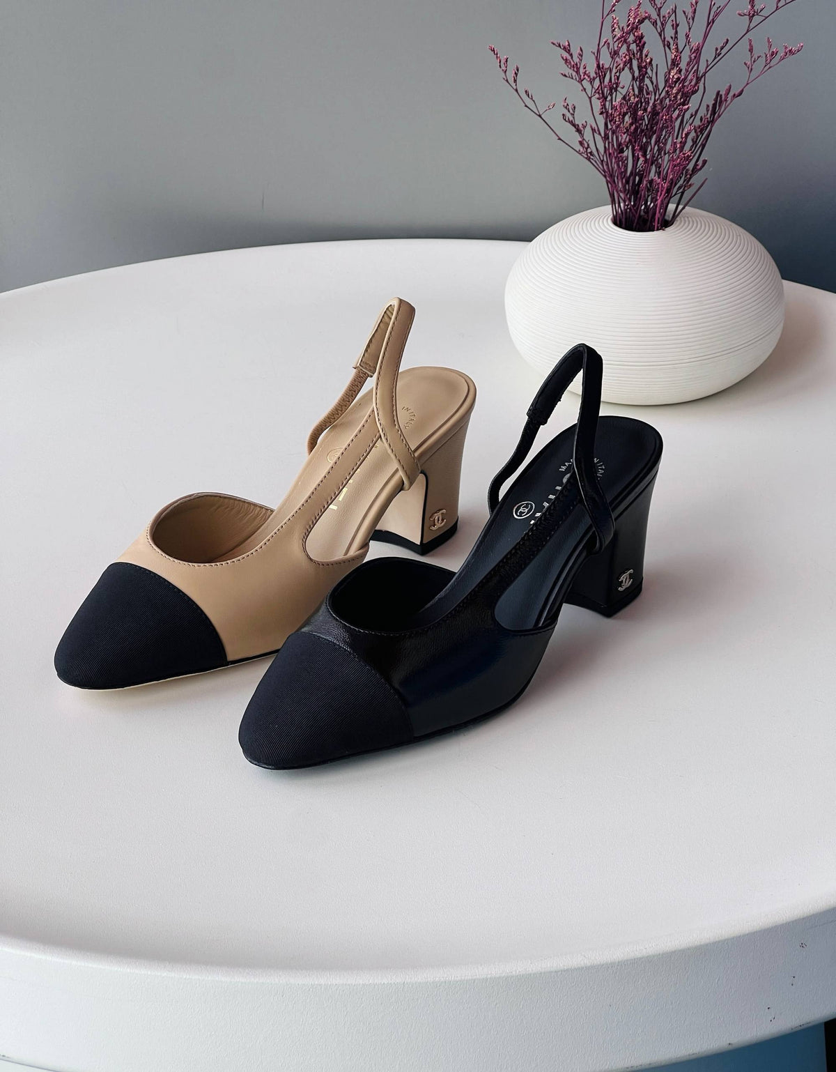 CHANEL
Size 36-41
_Super master high quality_🪡
430 dhs✅

Zain176
♥️♥️♥️