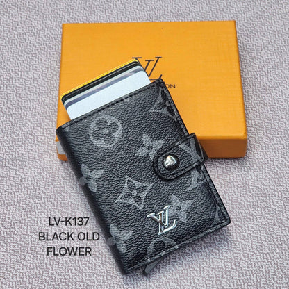Wallets

Good quality 
70 dhs🇦🇪🇦🇪

Zain182
♥️♥️♥️