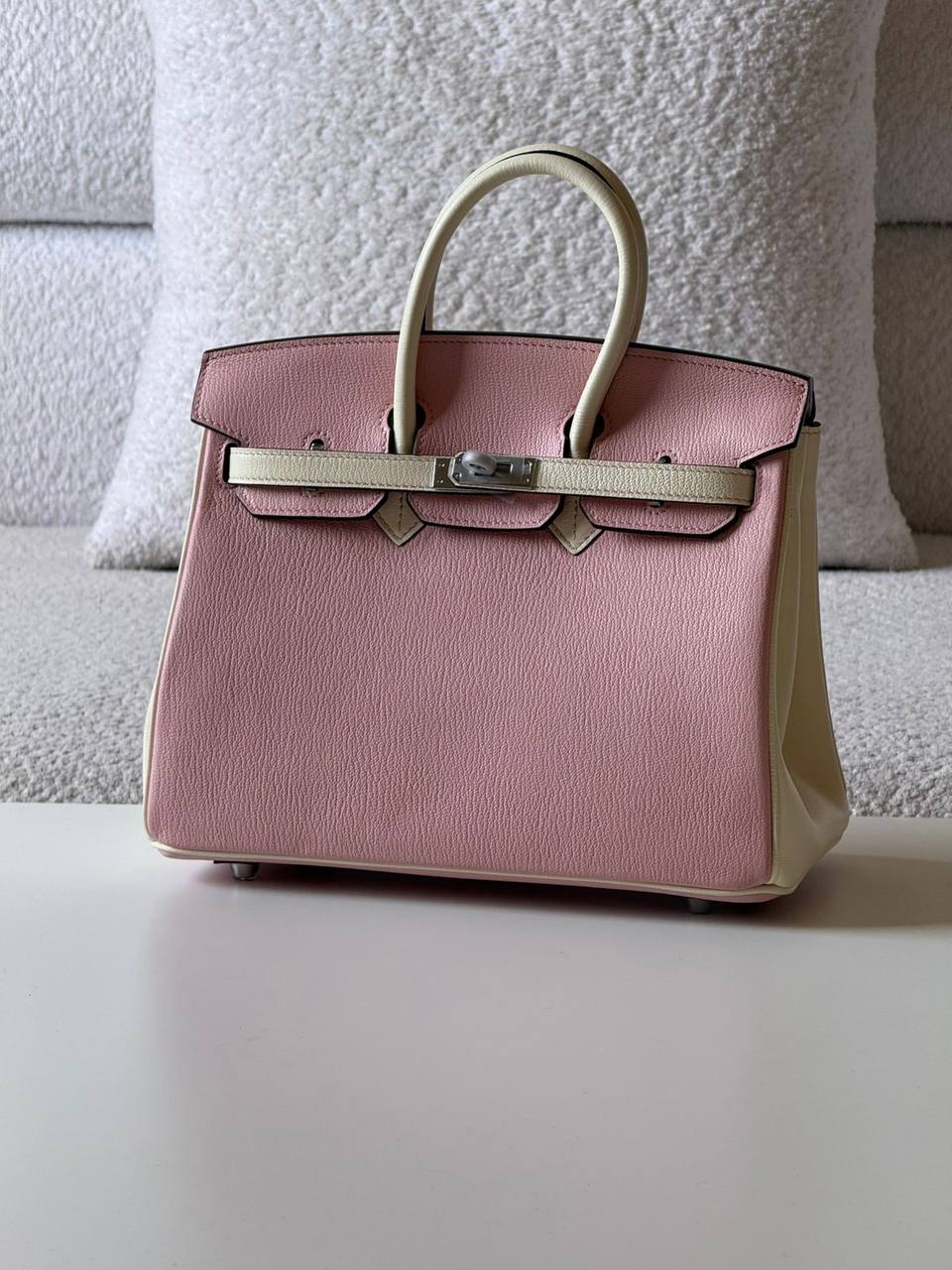 Hermes
Birkin 25cm💥Master quality ✅with box📦
630 dhs✅

Zain52
♥️♥️♥️