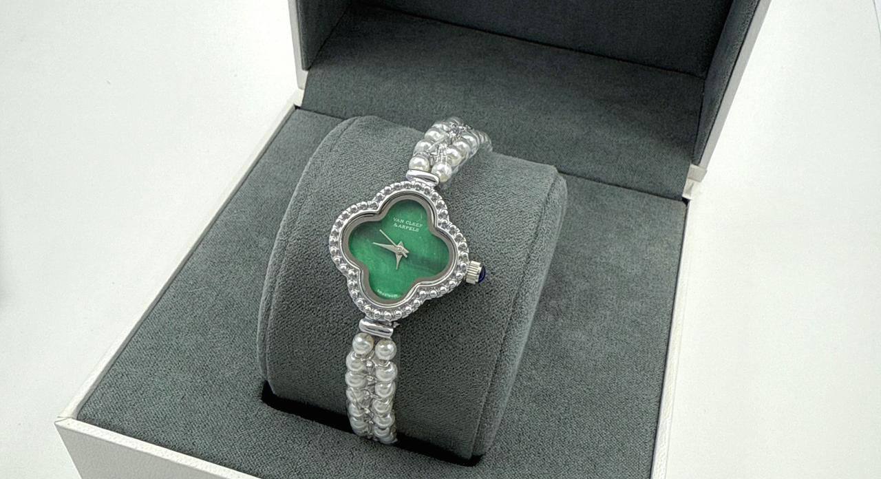 New Stock watches
60 dhs🪙

Zain45
♥️♥️♥️