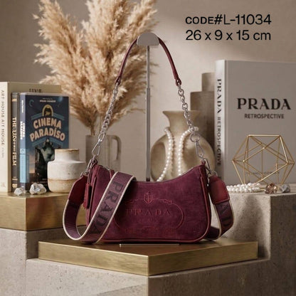PRADA sʜᴏᴜʟᴅᴇʀ ʙᴀɢ
sᴜᴀᴅᴇ ʟᴇᴀᴛʜᴇʀ ᴍᴀᴛᴇʀɪᴀʟ
ᴇᴍʙʀᴏɪᴅᴇᴅ ʟᴏɢᴏ
ᴡɪᴛʜ ʟᴏɴɢ sᴛʀᴀᴘ
sɪᴢᴇ : 26 cm
ᴡɪᴛʜ ᴏᴜᴛ BOX

65 dhs✅

Zain31
♥️♥️♥️