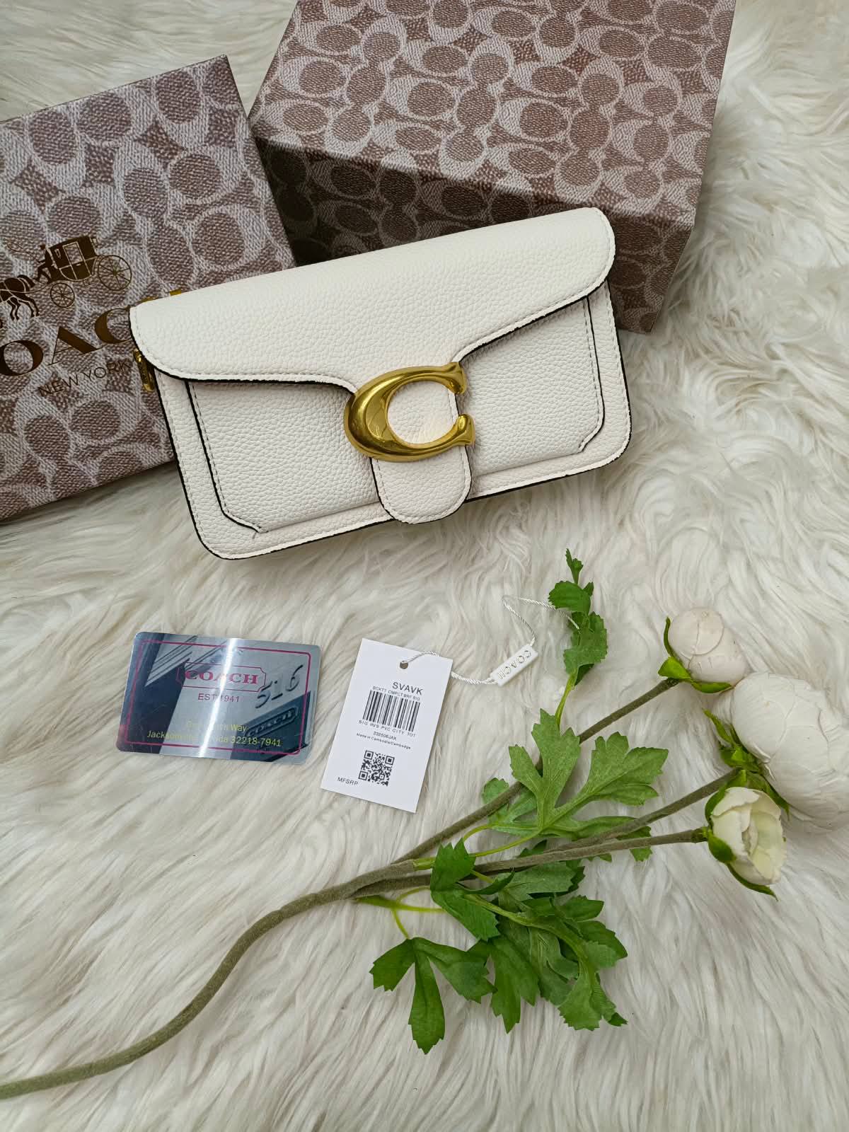 AVAILABLE 

COACH 
WITH BOX 🎁 
100 dhs🇦🇪🇦🇪

Zain169
♥️♥️♥️