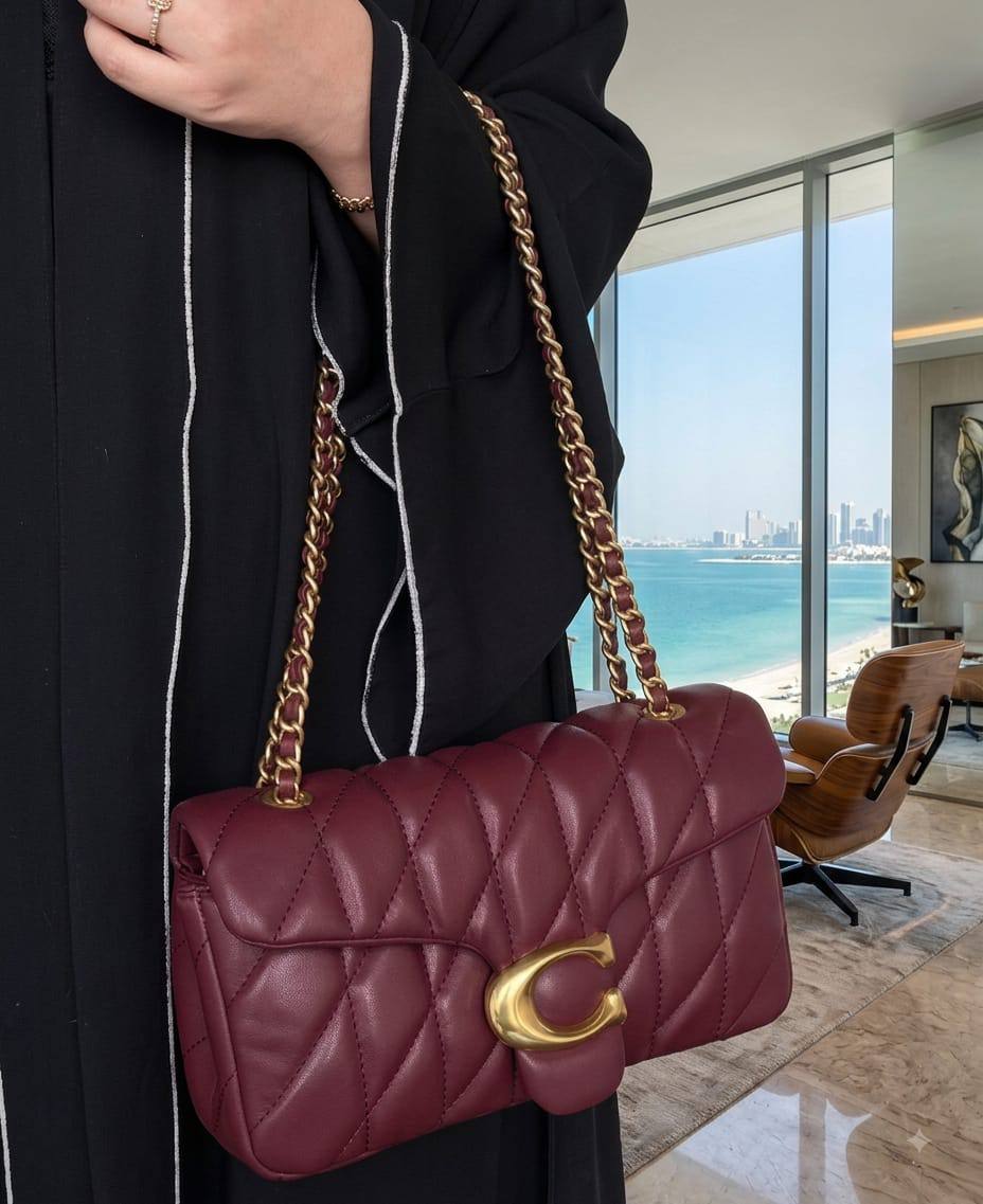 COACH 
SIZE 26CM
HIGH QUALITY
110 dhs🇦🇪🇦🇪
WITH BOX 📦

Zain331
♥️♥️♥️