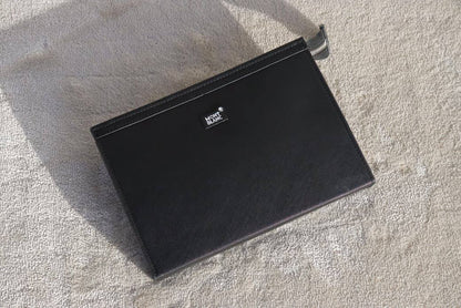 Men's Clutch 
Good Quality
90 dhs🗽

Zain33
♥️♥️♥️