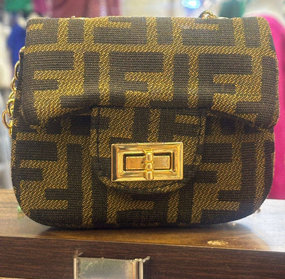 Girl Bag Small Size
70 dhs🗽

Zain151
♥️♥️♥️