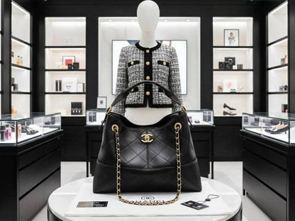 CHANEL
95 dhs🪙🌨️
Good Quality

Zain90
♥️♥️♥️