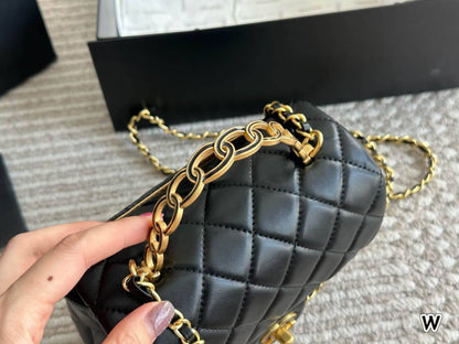 Chanel
Master
260 dhs🪙🌨️

Zain10
♥️♥️♥️