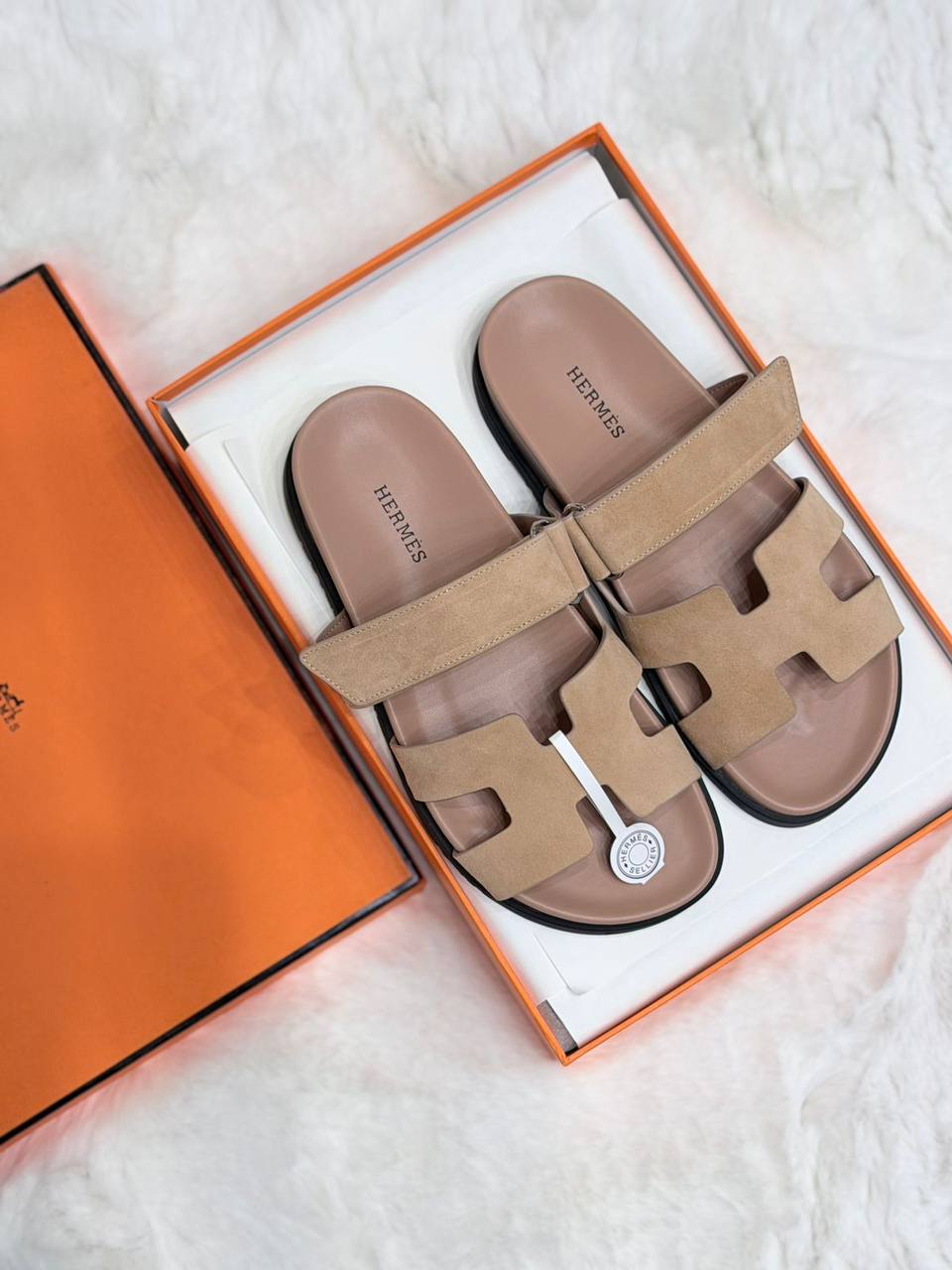 😍 HERMEES 😍

💎 _*VIP QUALITY +A*_ 💎
Size 37 To 41

490 dhs✅

Zain292
♥️♥️♥️