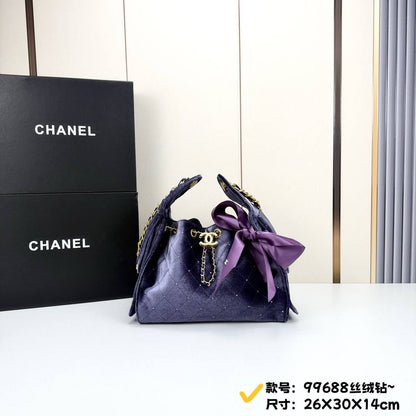 Chanel 
Master
350 dhs✅

Zain228
♥️♥️♥️