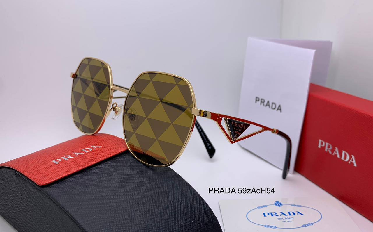 Prada
Super master quality 
190 dhs💓

Zain126
♥️♥️♥️