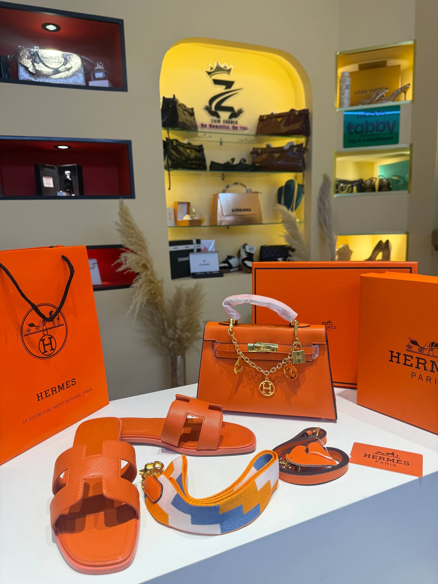 Hermes offer

170 dhs
With boxes

Zain175

اطلبوها من الوتس المثبت في الأعلى👆🏻👆🏻

تواصلو معنا 👈🏻 Zain 
For order WhatsApp pinned 👆🏻



♥️♥️♥️