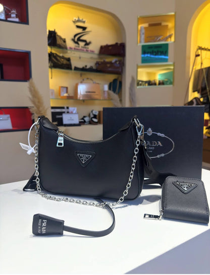 Prada

95 dhs
With box

Zain26

اطلبوها من الوتس المثبت في الأعلى👆🏻👆🏻

تواصلو معنا 👈🏻 Zain 
For order WhatsApp pinned 👆🏻

♥️♥️♥️