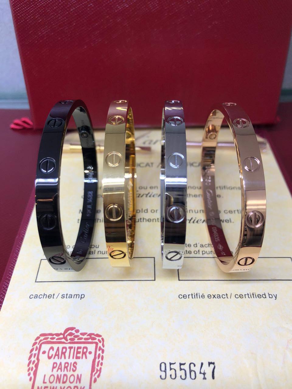 Cartier bangle

55 dhs 

Zain122
♥️♥️♥️