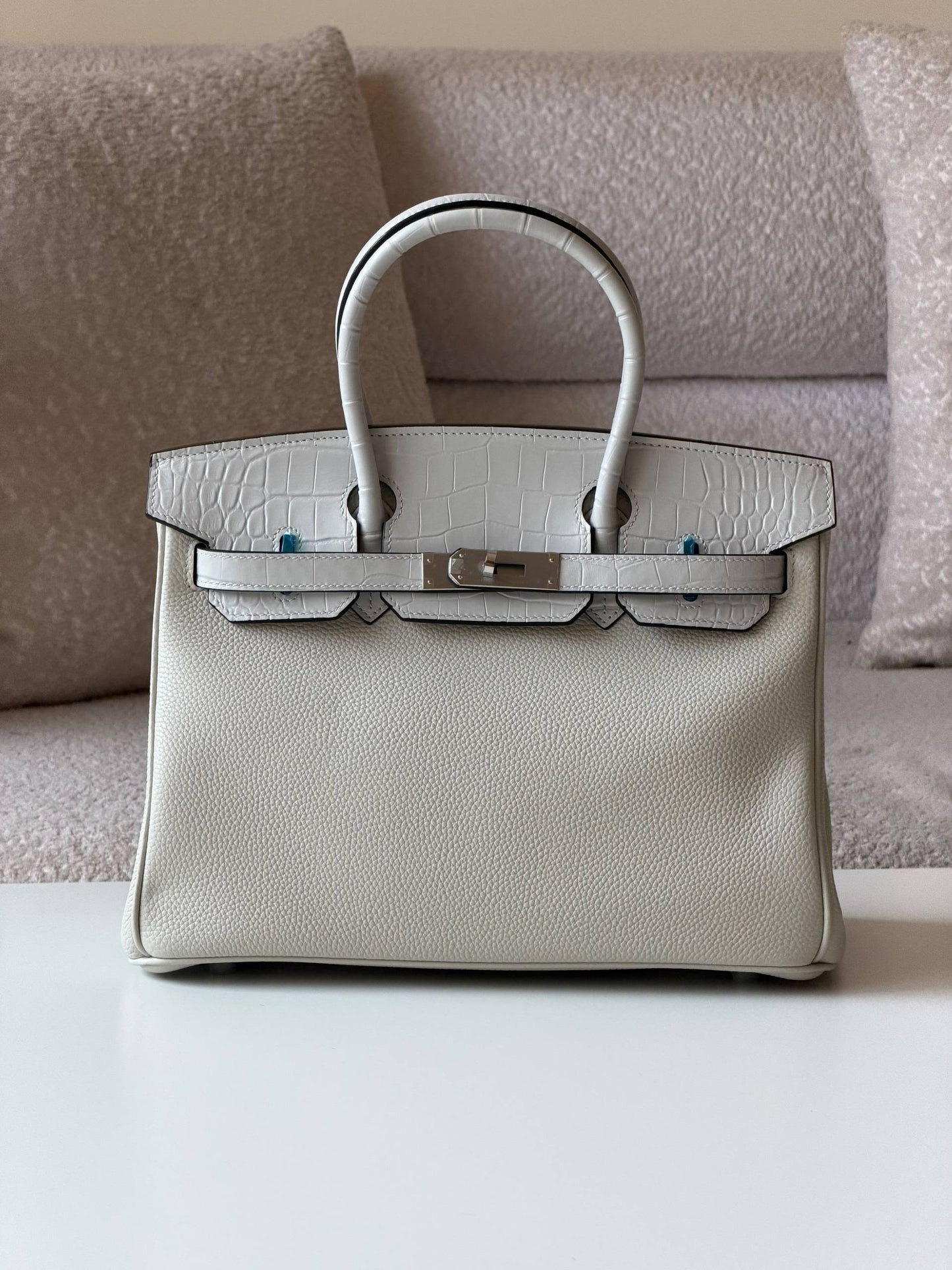 Hermes 
Birkin 30cm 💕

Master quality😍
with box❤️
780 dhs🇦🇪🇦🇪

Zain52
♥️♥️♥️