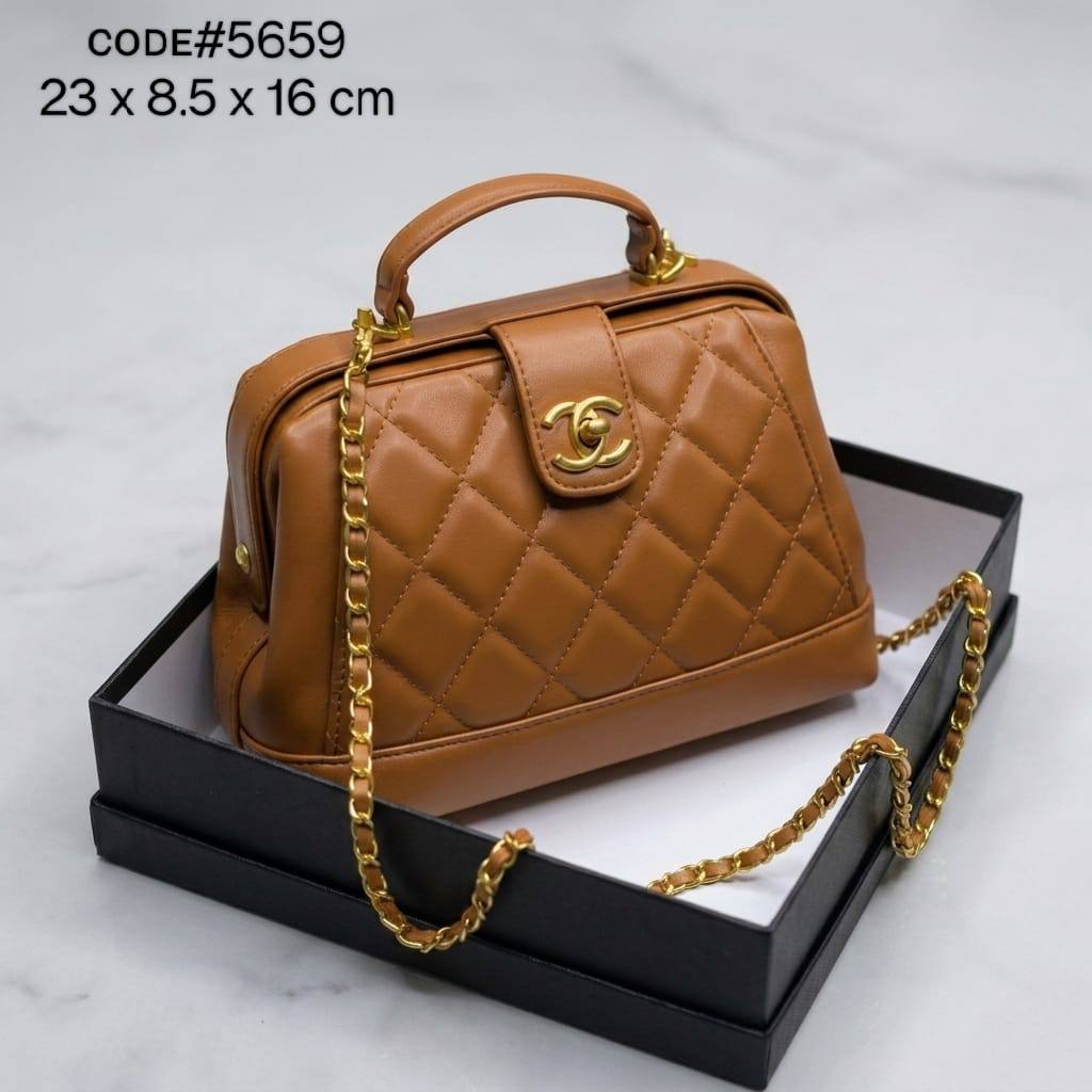 CHANEL ᴛᴏᴘ ʜᴀɴᴅʟᴇ
ᴄʟᴜᴛᴄʜ sᴀᴛᴄʜᴇʟ ʙᴀɢ
ᴡɪᴛʜ ʟᴏɴɢ ᴄʜᴀɪɴ ʙᴇʟᴛ
ɢᴏʟᴅ ʜᴀʀᴅᴡᴀʀᴇ
sɪᴢᴇ : 23 cm
ᴡɪᴛʜ BOX
🎁🎁🎁

85 dhs✅

Zain31
♥️♥️♥️