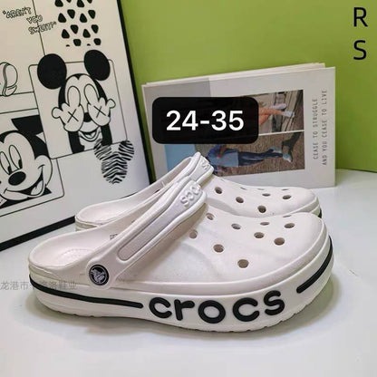 Kids Crocs Available 🔥 
24-35 
45 dhs🇦🇪🇦🇪

Zain311
♥️♥️♥️