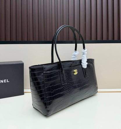 CHANEL 

COPY ONE 

RESTOCK  
215 dhs🇦🇪

SIZE: 35cm

Zain17
Zain295
Zain39
♥️♥️♥️