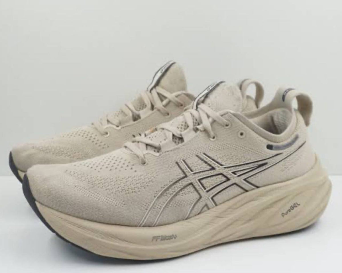 New 🆕 
Asics

40 TO 45 
170 dhs🇦🇪🇦🇪

Zain183
♥️♥️♥️