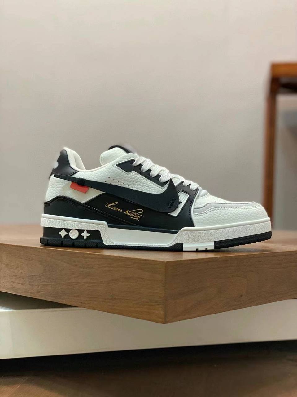 170LV
High Quality
170 dhs✅
Size 39 to 45 

Zain183
♥️♥️♥️