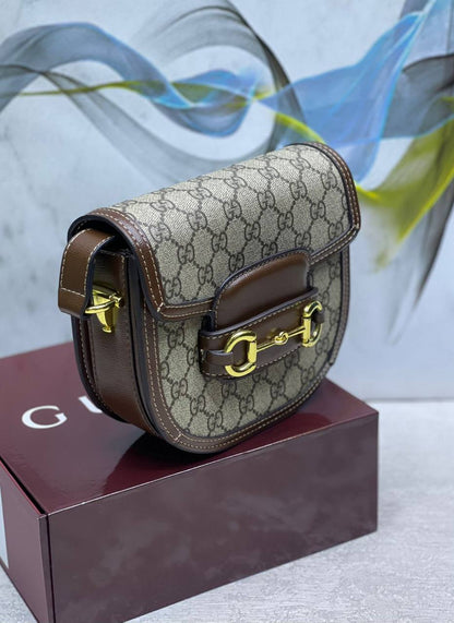 Gucci
High Quality
195 dhs👑

with box 
🎁🎁🎁

Zain175
♥️♥️♥️