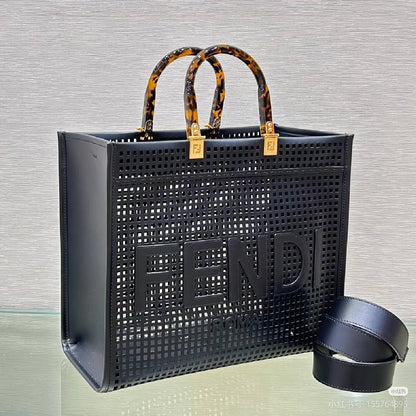 Fendi
Master🌺🌺
330 dhs✅

Zain10
♥️♥️♥️