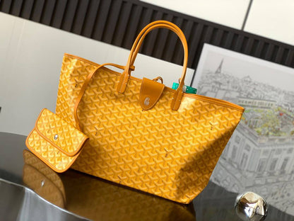 Goyard
Saint Louis 

bag Size 
34 cm

For Price 👇 WhatsApp✅
0568585901 
0507557372
0552275751 Owner Zain 👌

Zain274
♥️♥️♥️
