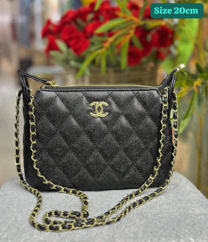 Chanel
Best quality

With box’s
🎁🎁🎁

70 dhs🗽
size 20cm

Zain158
♥️♥️♥️